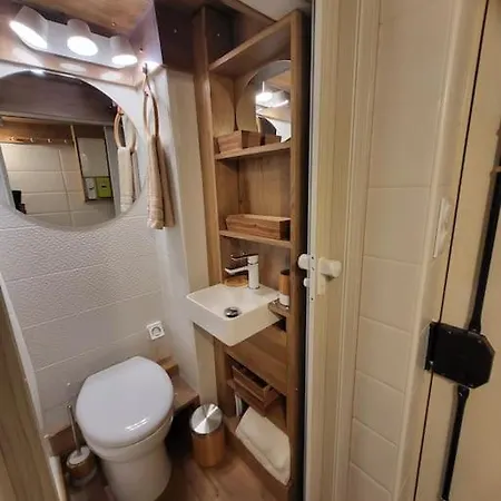 Studio 9m2 Champs Elysees Arc De Triomphe75008 باريس